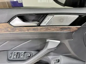 2023 Volkswagen Magotan с пробегом 33 000 км