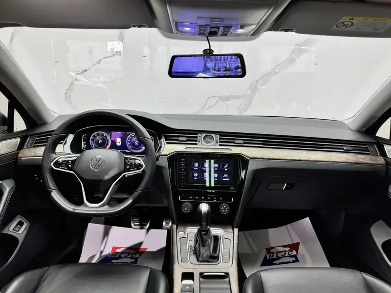 2023 Volkswagen Magotan с пробегом 33 000 км