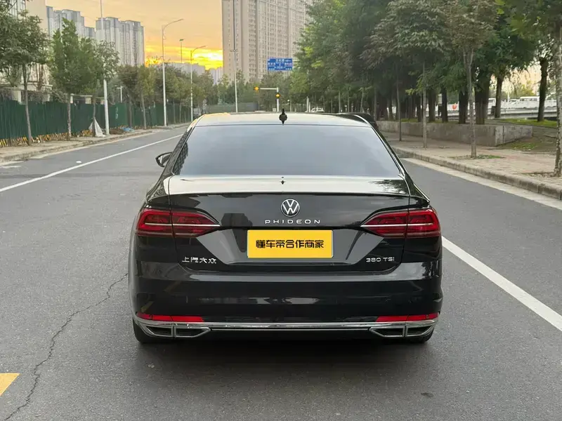 2021 Volkswagen Phideon с пробегом 120 000 км