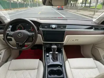 2021 Volkswagen Phideon с пробегом 120 000 км