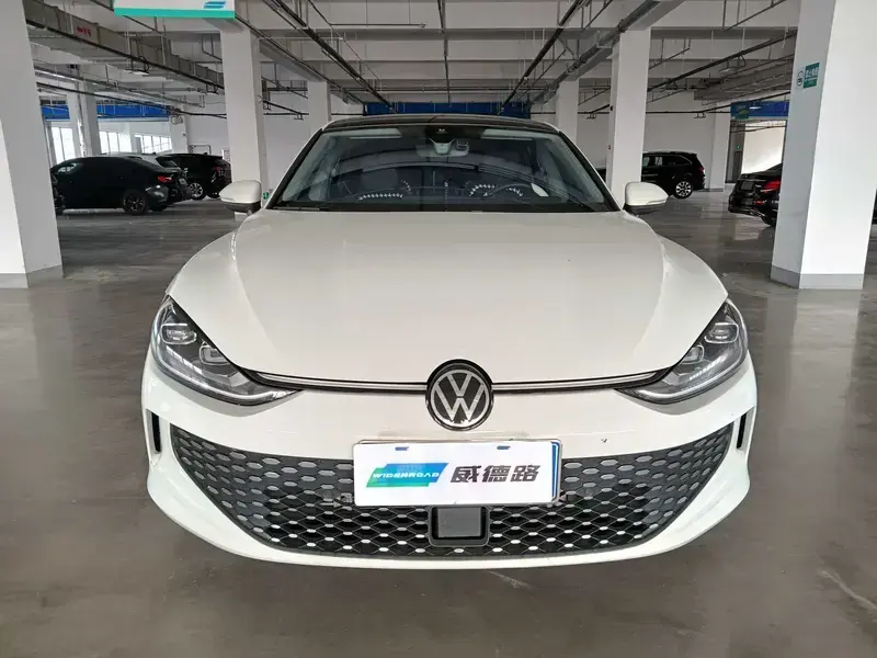 2024 Volkswagen Lamando с пробегом 15 900 км