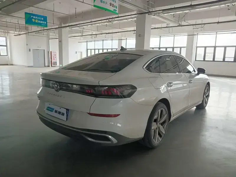 2024 Volkswagen Lamando с пробегом 15 900 км