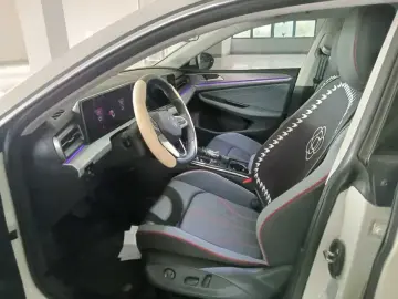 2024 Volkswagen Lamando с пробегом 15 900 км
