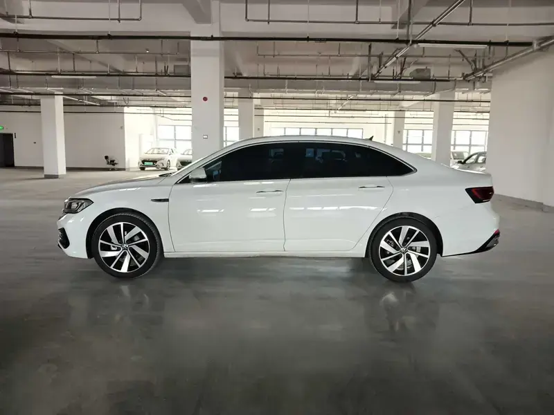 2023 Volkswagen Sagitar с пробегом 38 700 км