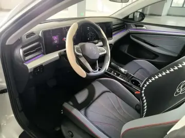 2024 Volkswagen Lamando с пробегом 15 900 км