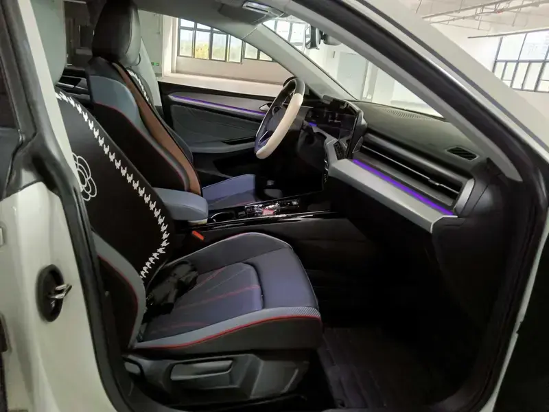 2024 Volkswagen Lamando с пробегом 15 900 км