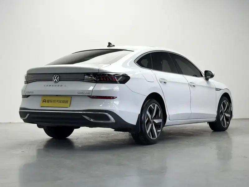 2024 Volkswagen Lamando с пробегом 21 100 км