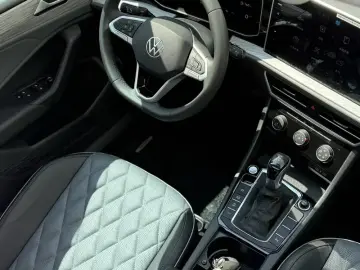 2025 Volkswagen Sagitar с пробегом 8 000 км