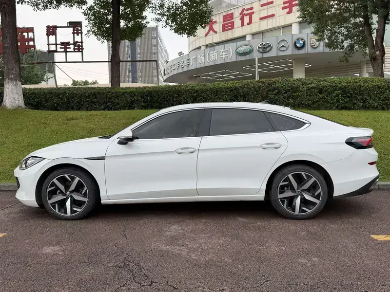 2024 Volkswagen Lamando с пробегом 49 000 км