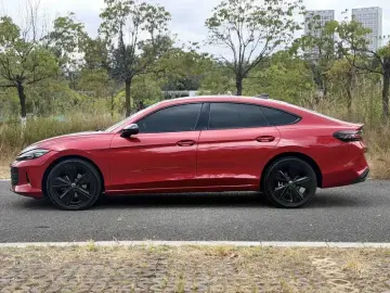 2026 Volkswagen Lamando с пробегом 6 000 км