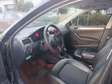 2015 Volkswagen Santana с пробегом 130 000 км