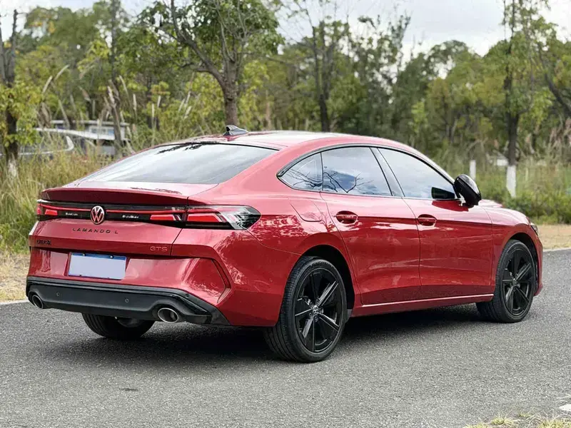 2026 Volkswagen Lamando с пробегом 6 000 км