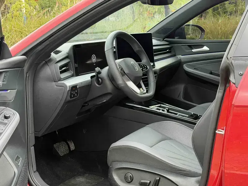2026 Volkswagen Lamando с пробегом 6 000 км