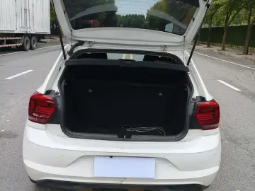 2021 Volkswagen Polo с пробегом 50 000 км