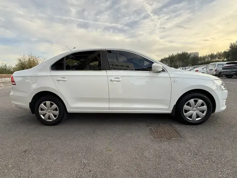 2015 Volkswagen Santana с пробегом 41 000 км