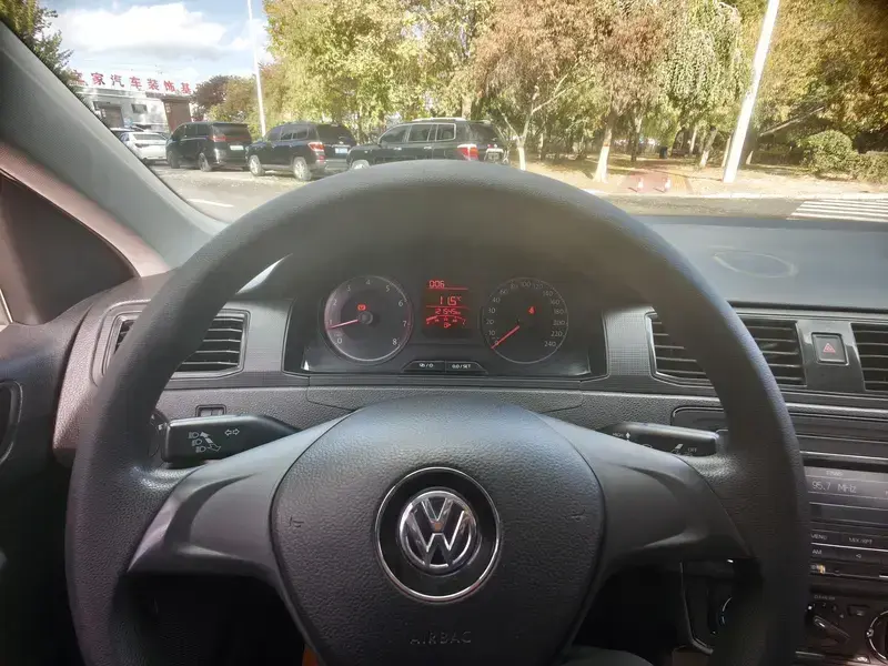 2016 Volkswagen Santana с пробегом 121 000 км