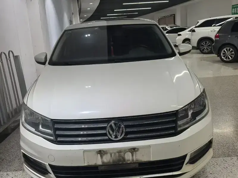 2016 Volkswagen Santana с пробегом 80 000 км