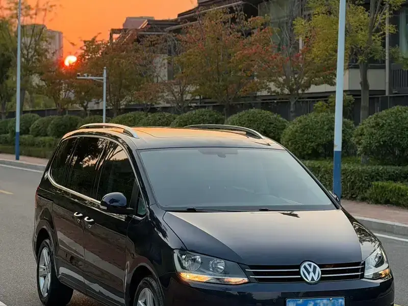 2016 Volkswagen Sharan с пробегом 130 000 км