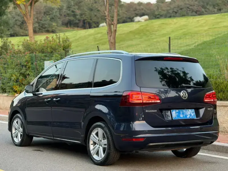 2016 Volkswagen Sharan с пробегом 130 000 км