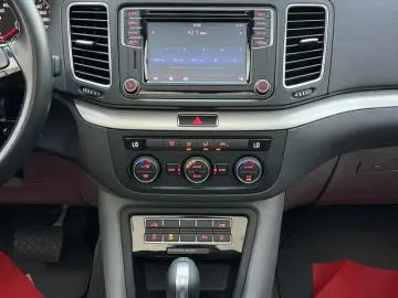 2016 Volkswagen Sharan с пробегом 130 000 км