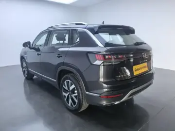 2025 Volkswagen Tayron с пробегом 100 км