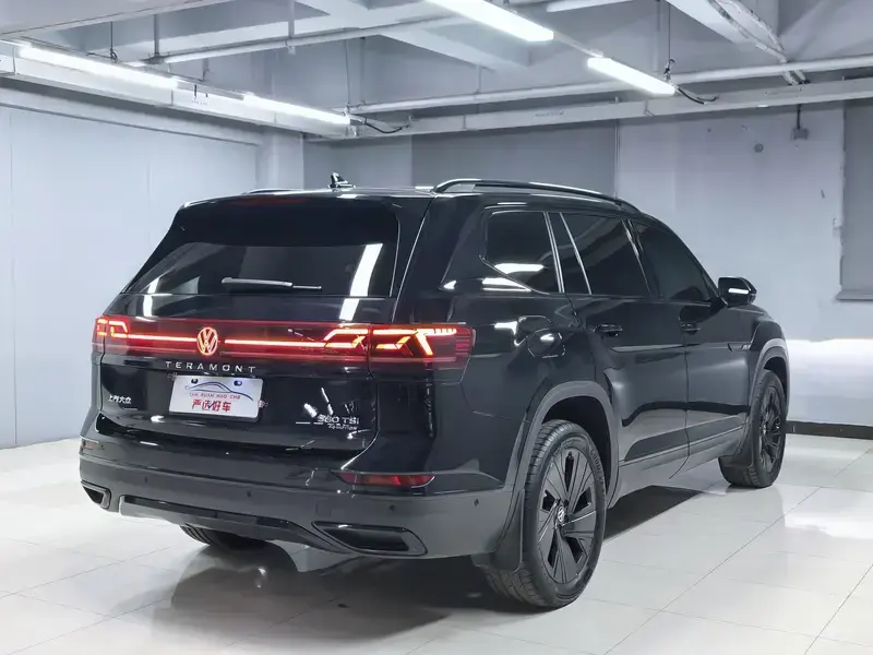 2024 Volkswagen Teramont с пробегом 14 000 км