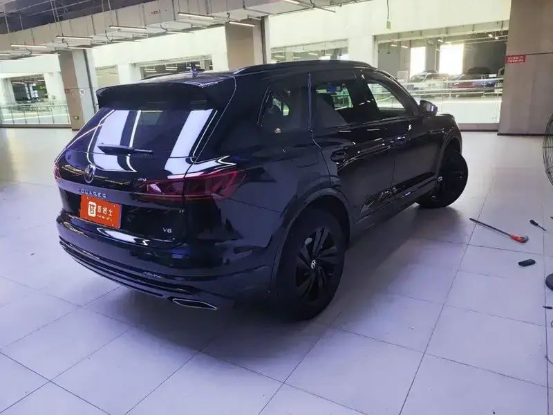 2023 Volkswagen Touareg с пробегом 52 900 км