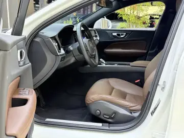 2024 Volvo S60 с пробегом 43 500 км