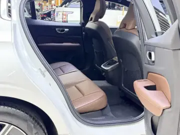 2024 Volvo S60 с пробегом 43 500 км