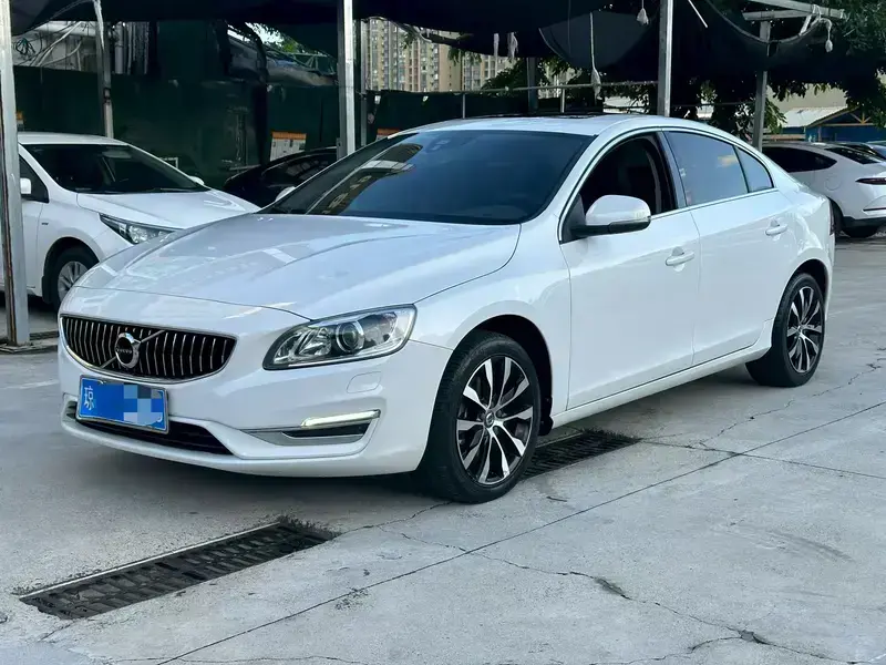 2019 Volvo S60 с пробегом 130 000 км