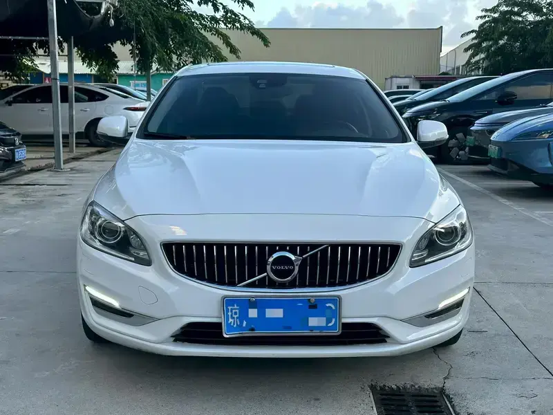 2019 Volvo S60 с пробегом 130 000 км