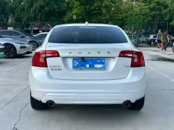 2019 Volvo S60 с пробегом 130 000 км