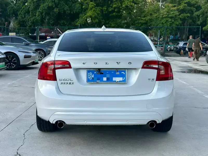 2019 Volvo S60 с пробегом 130 000 км