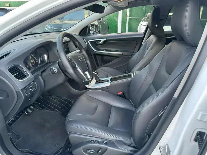 2019 Volvo S60 с пробегом 130 000 км