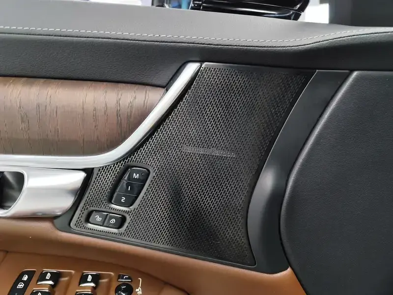2025 Volvo S90 с пробегом 29 000 км