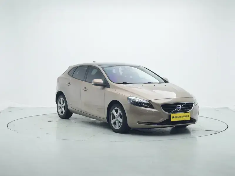 2016 Volvo V40 с пробегом 114 500 км