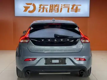 2018 Volvo V40 с пробегом 55 000 км