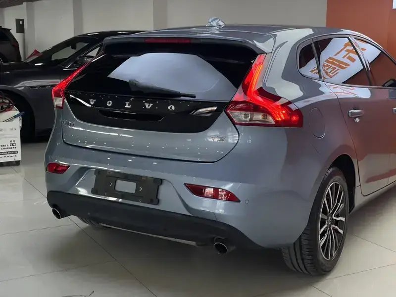 2018 Volvo V40 с пробегом 55 000 км