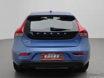 2016 Volvo V40 с пробегом 121 800 км