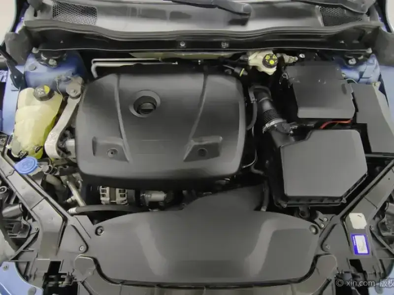 2016 Volvo V40 с пробегом 121 800 км