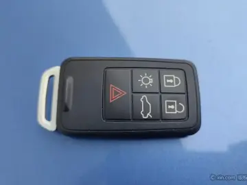 2016 Volvo V40 с пробегом 121 800 км