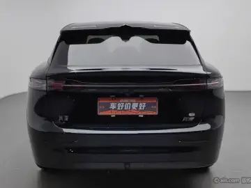 2025 Voyah Courage с пробегом 10 900 км
