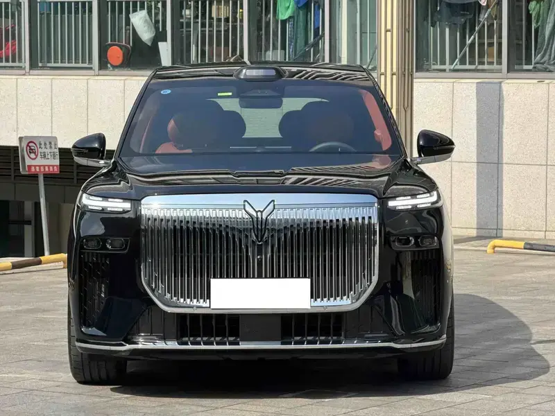 2026 Voyah Taishan с пробегом 11 000 км