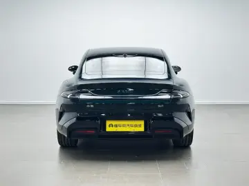 2026 Xiaomi SU7 с пробегом 1 100 км