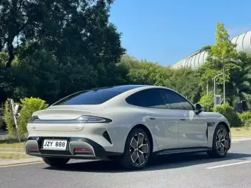 2024 Xiaomi SU7 с пробегом 25 000 км