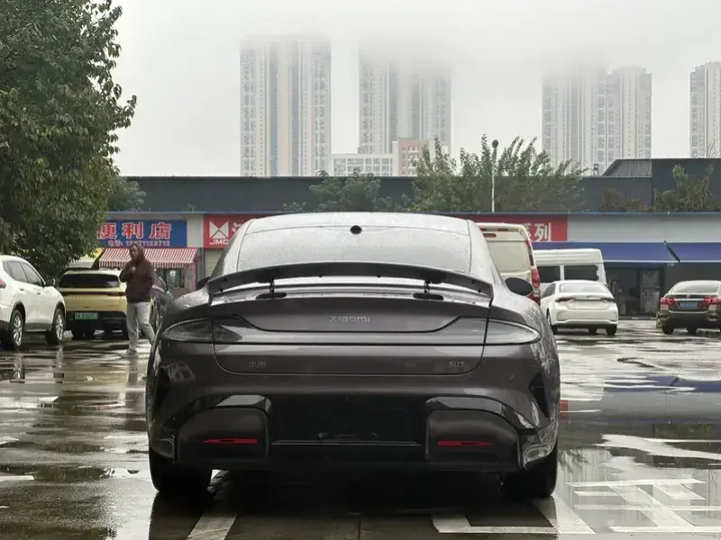 2024 Xiaomi SU7 с пробегом 20 000 км