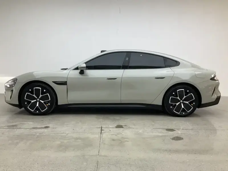 2024 Xiaomi SU7 с пробегом 26 700 км