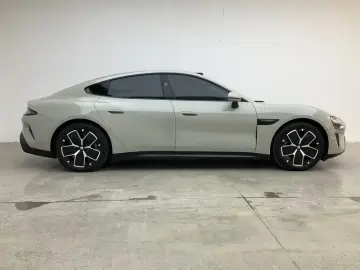 2024 Xiaomi SU7 с пробегом 26 700 км