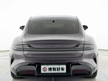2024 Xiaomi SU7 с пробегом 16 000 км
