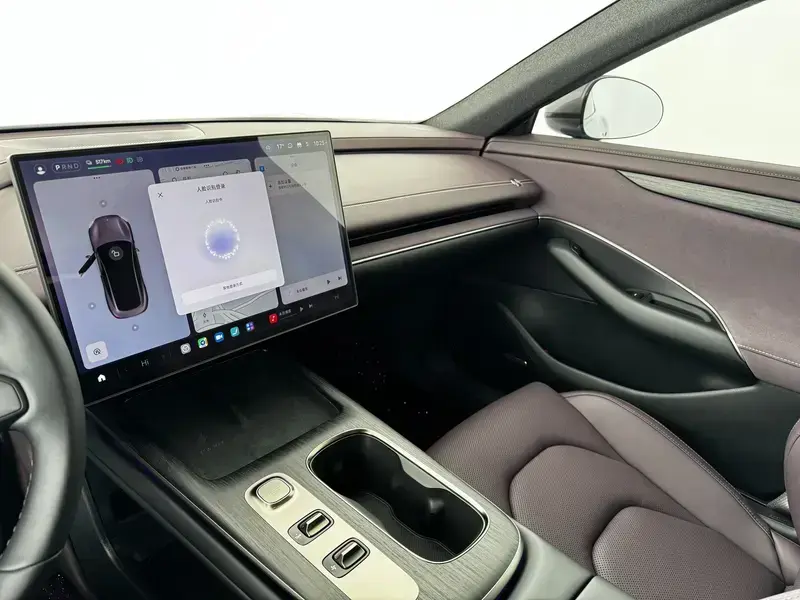2024 Xiaomi SU7 с пробегом 16 000 км